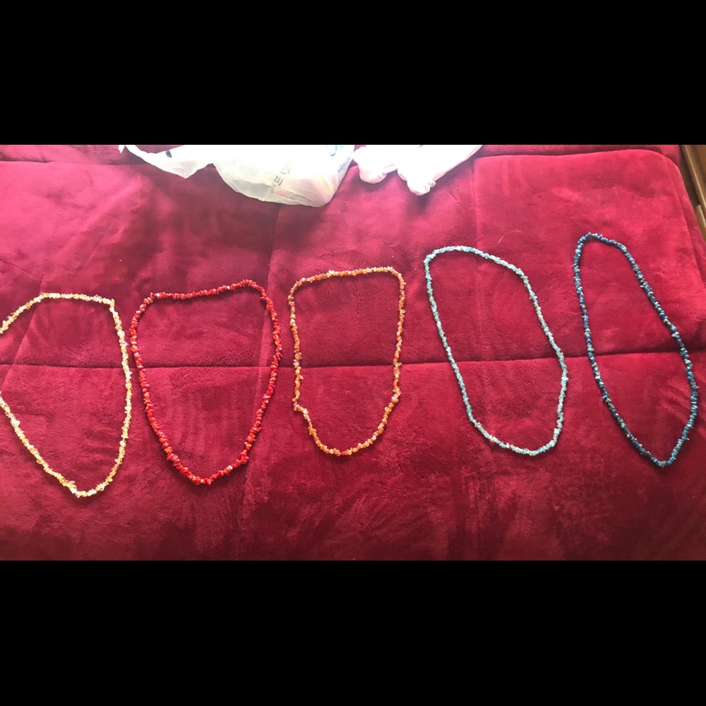 SOLD 🥳🥳 5 multicolored necklaces